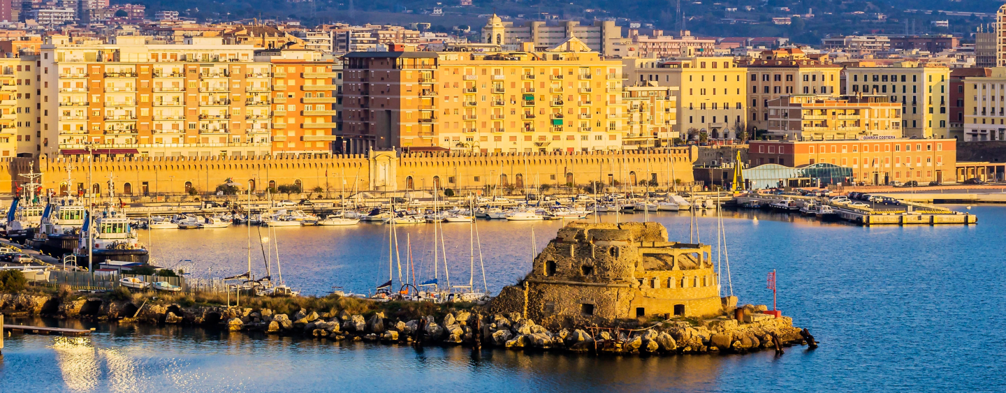 Die Hafenstadt Civitavecchia,  in der Metropolitanstadt Rom in der Region Latium, Italien, Europa