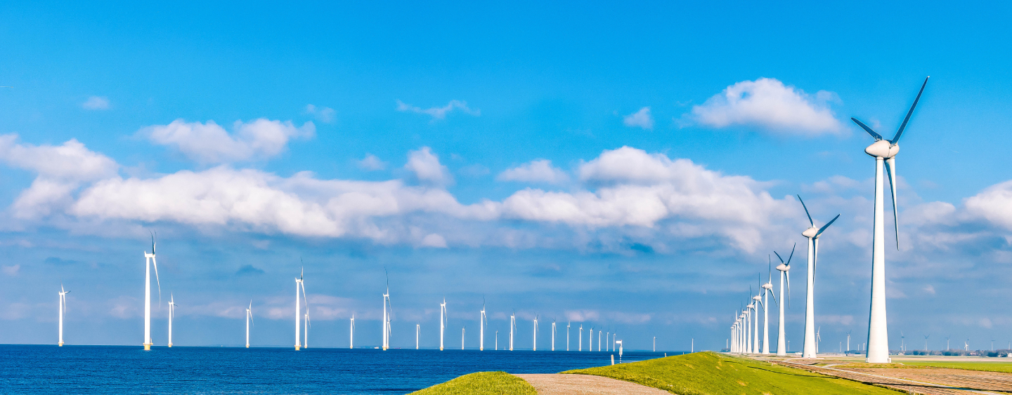 Hitachi Energy - Onshore and Offshore wind: What's the Difference